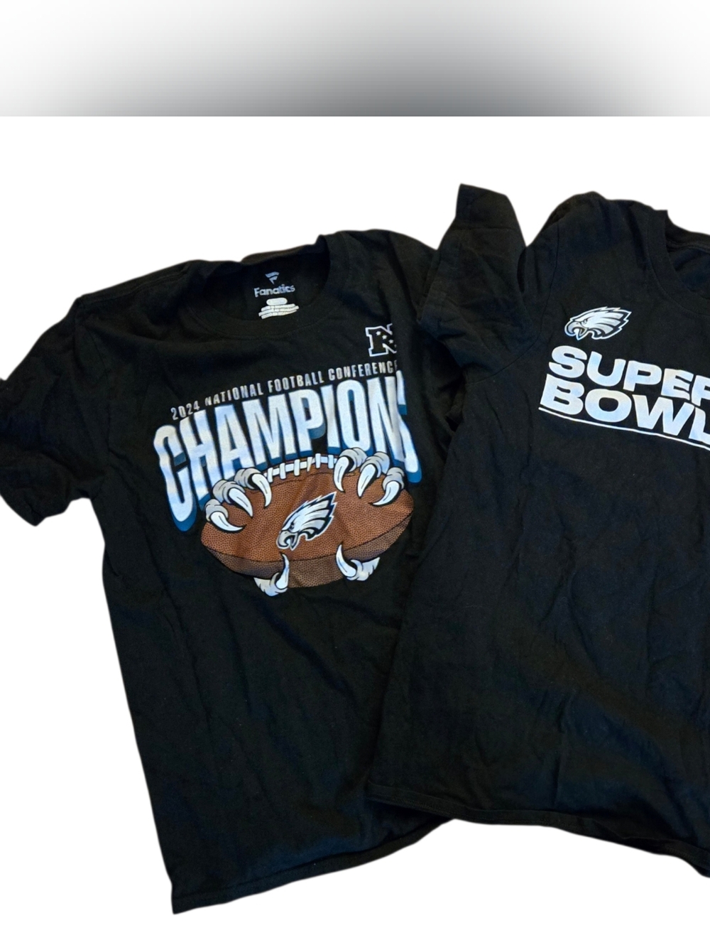Philadelphia Eagles T-Shirts Bundle of 2 Men's Small